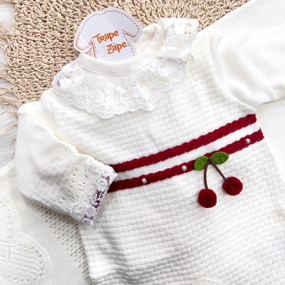 Saída de Maternidade Cerejinha - Off White e Vermelho